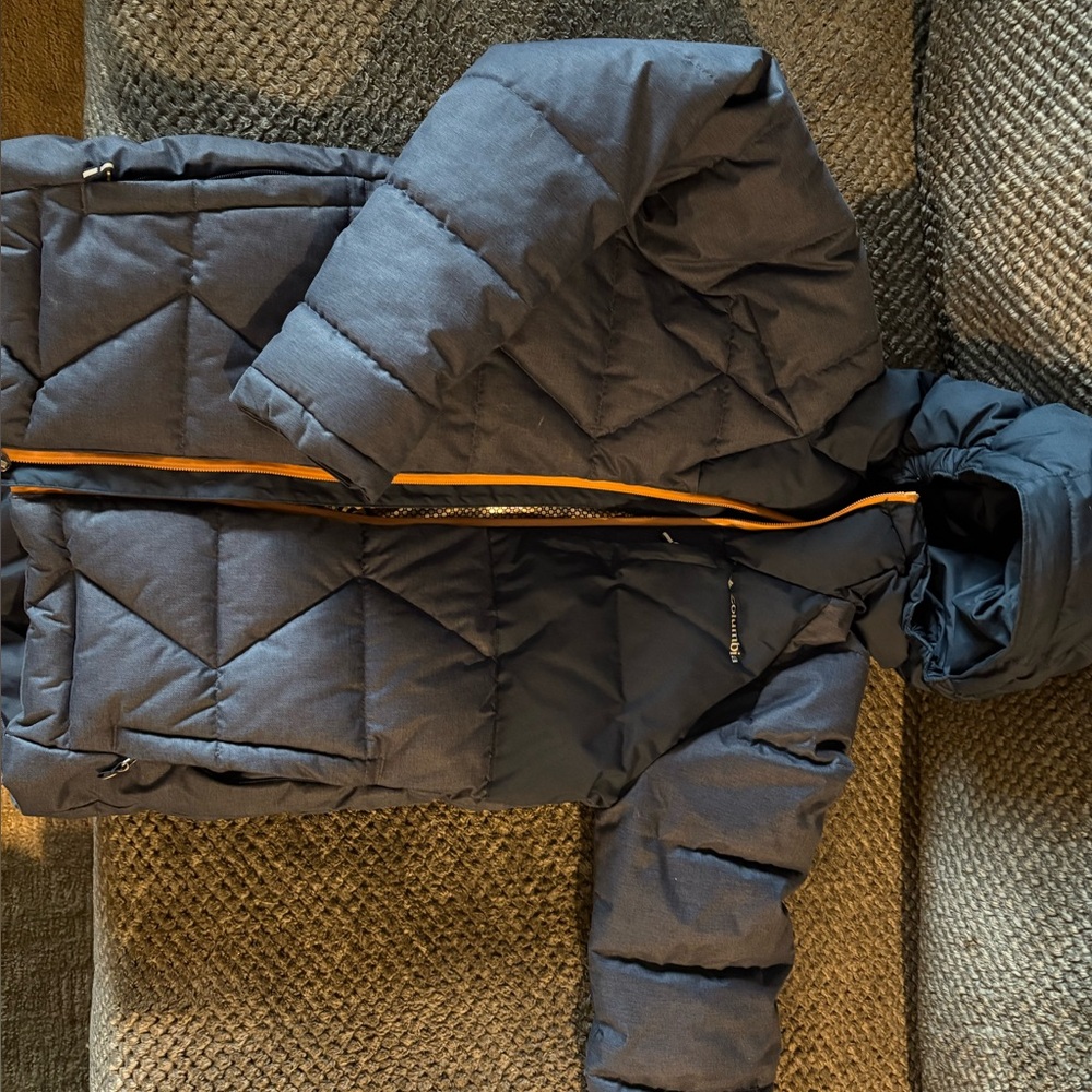 Columbia Omni Heat Outgrown Dark Blue winter Jacket with yellow Zipper